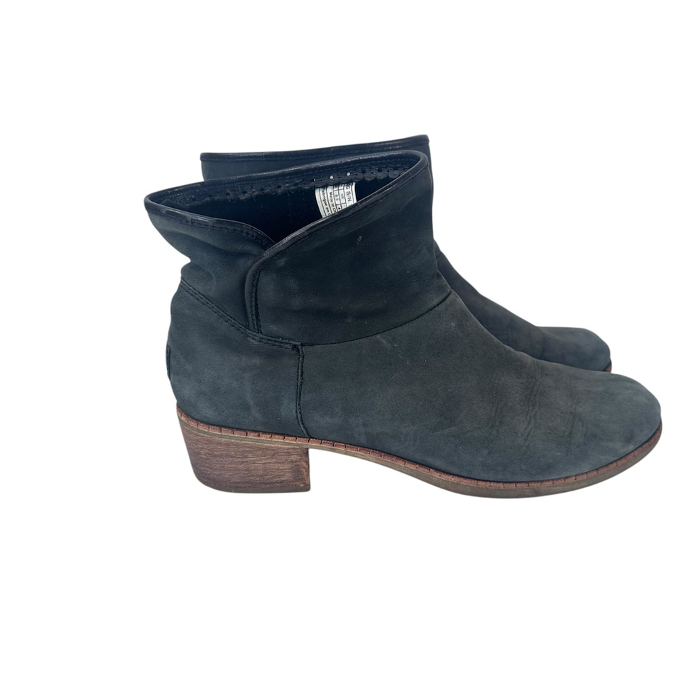 UGG Darling Black Suede Ankle Boots Women's Size 10